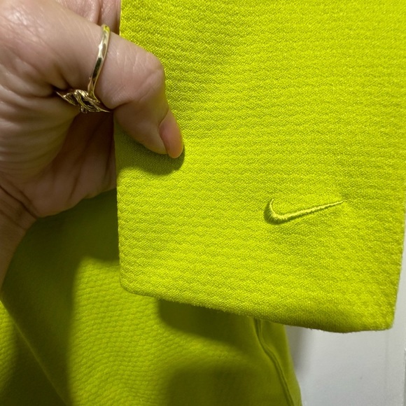 Nike Golf Sweatshirt Womens Medium Green 1/4 Zip Stretch Lightweight Pullover - Picture 4 of 4